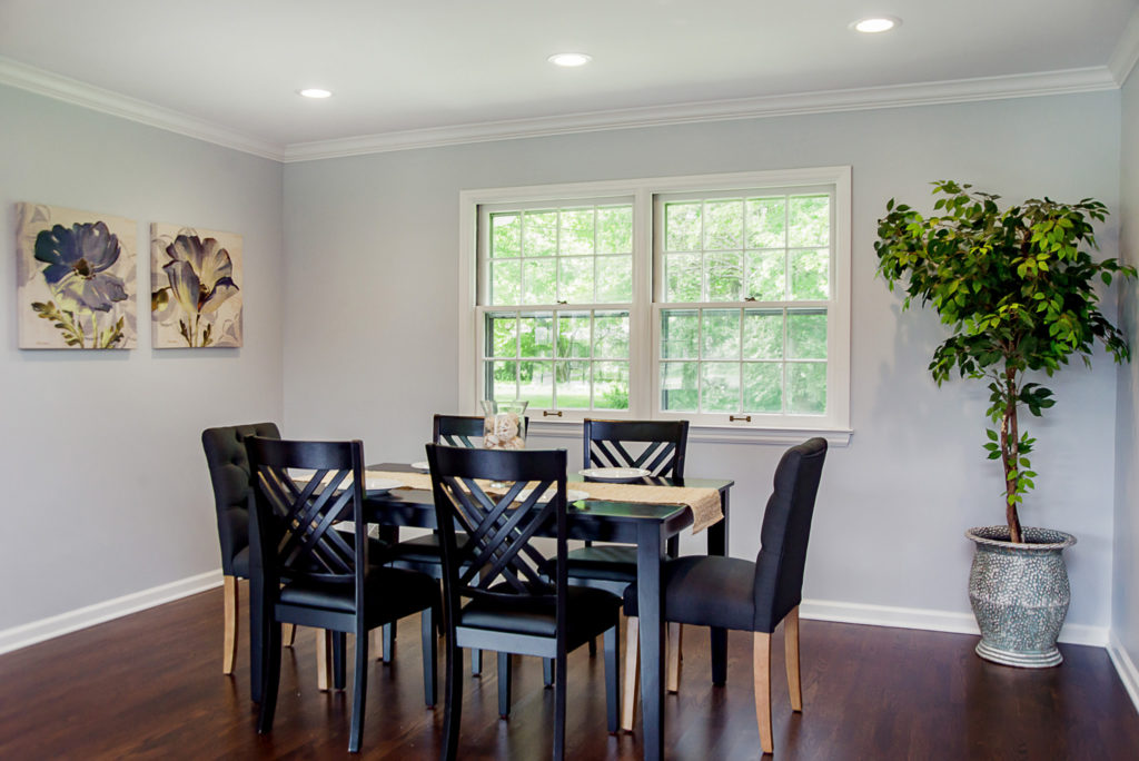 06_Dining Room
