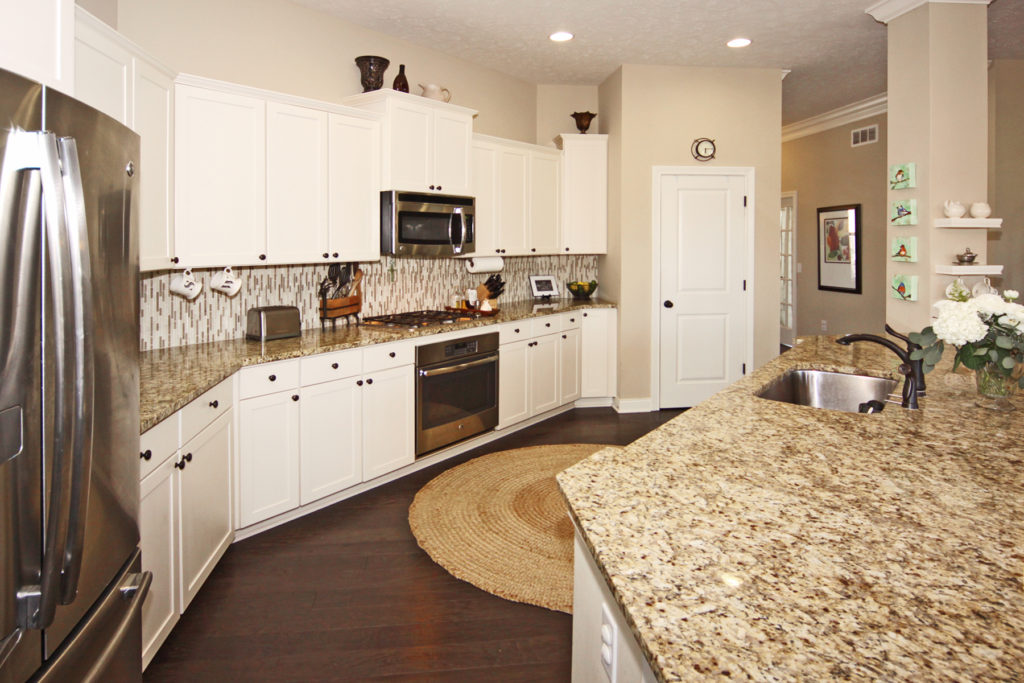 07Kitchen
