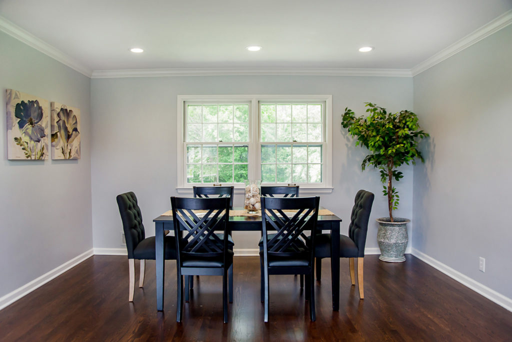 07_Dining Room
