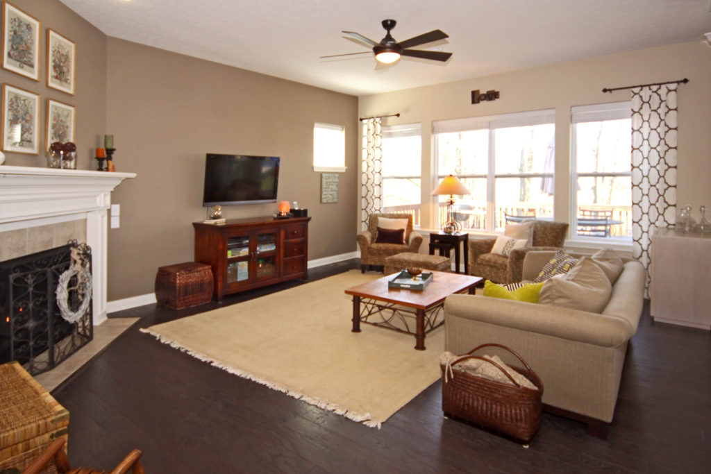 08LivingRoom