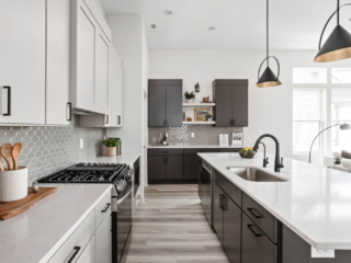 2-web-or-mls-17358DitchRd-3